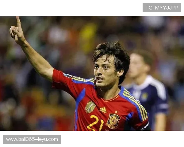 楚阿梅尼在法国队的角色定位:从两难处境到突破,中场核心如何融入国家队体系?