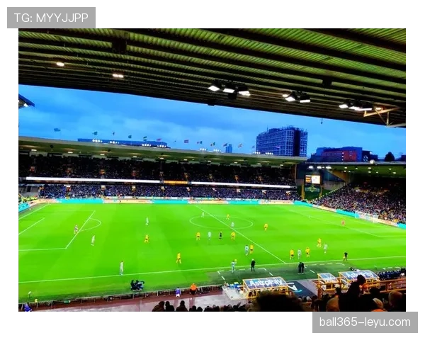 伊普斯维奇新球场盛大揭幕,点燃英超观赛新热潮 伊普斯维奇新球场盛大揭幕,点燃英超观赛新热潮