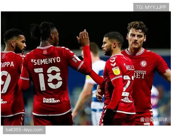 德比郡主场氛围热烈，球迷助威成球队近期表现稳健关键因素