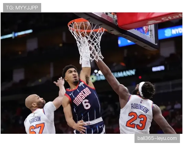 肯扬·马丁突破拉开防线 提升球队挡拆效率与得分稳定性